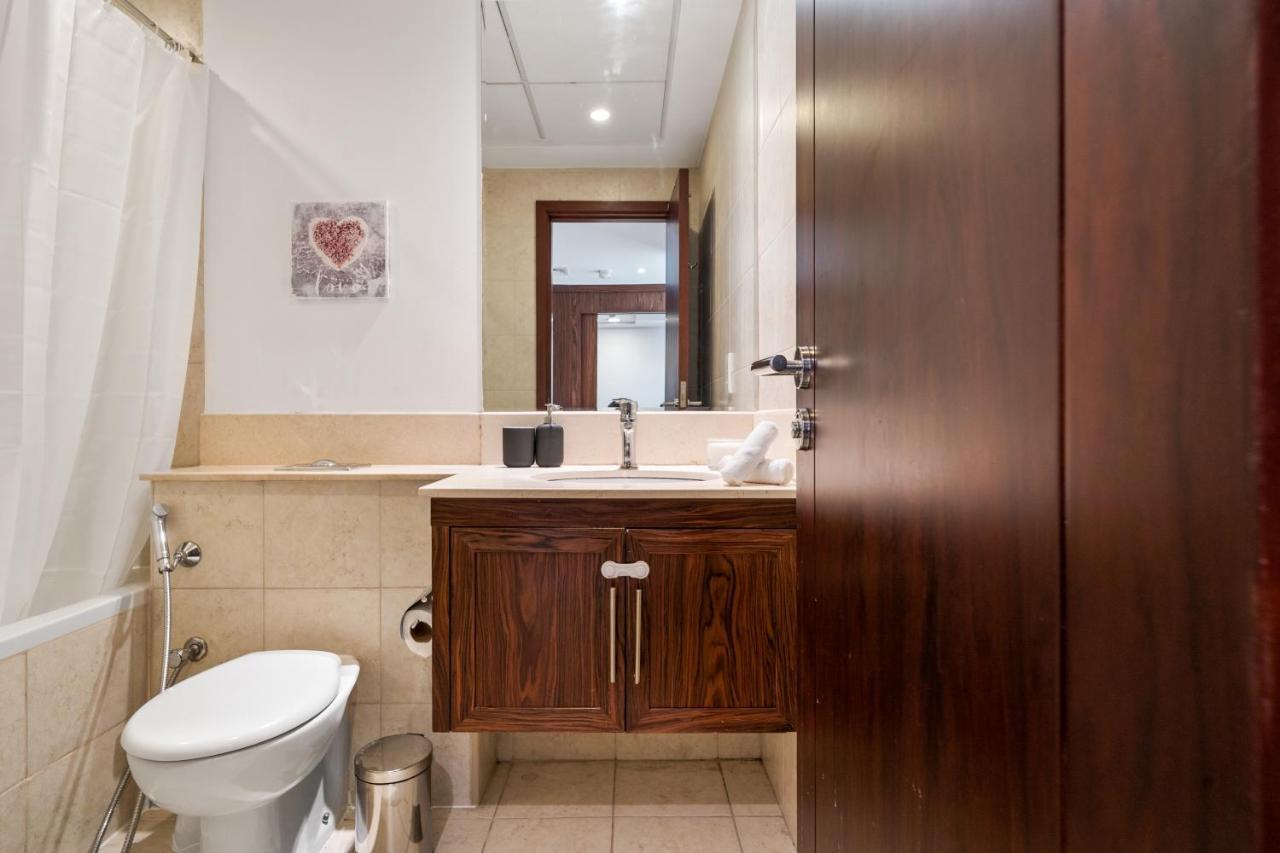 Chic And Zen Apartment, Near Burj Khalifa Tower Dubai Bagian luar foto