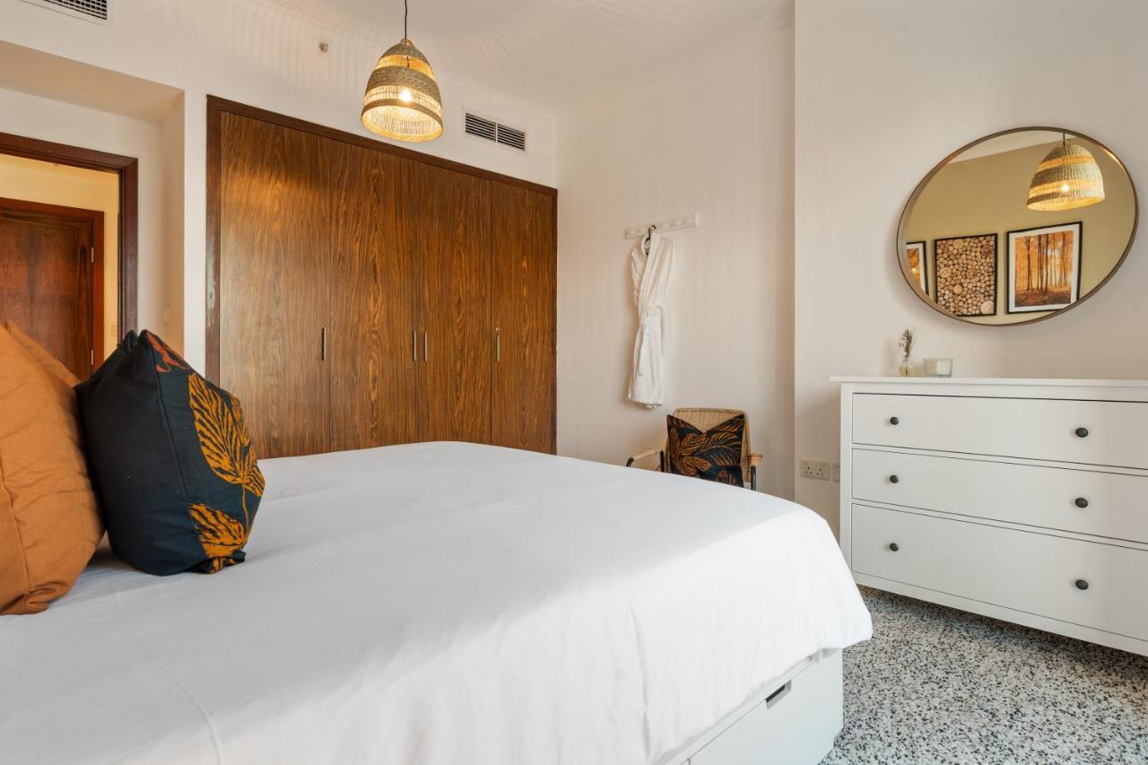 Chic And Zen Apartment, Near Burj Khalifa Tower Dubai Bagian luar foto